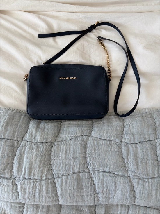 Michael Kors Handbags - Michael Kors Navy Leather Crossbody with Gold Hardware